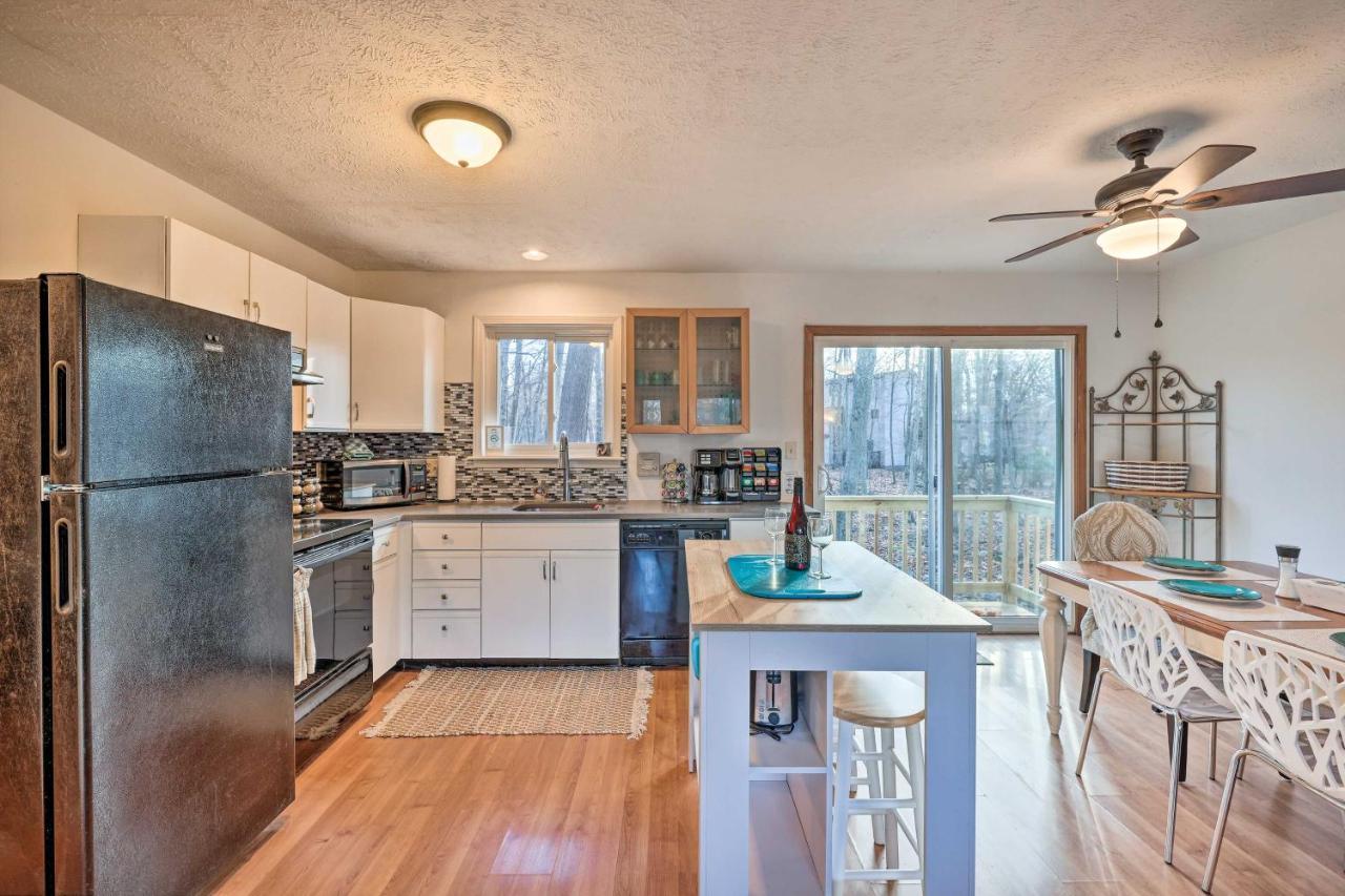 With Fire Pit, 4 Mi To State Park! Holiday home